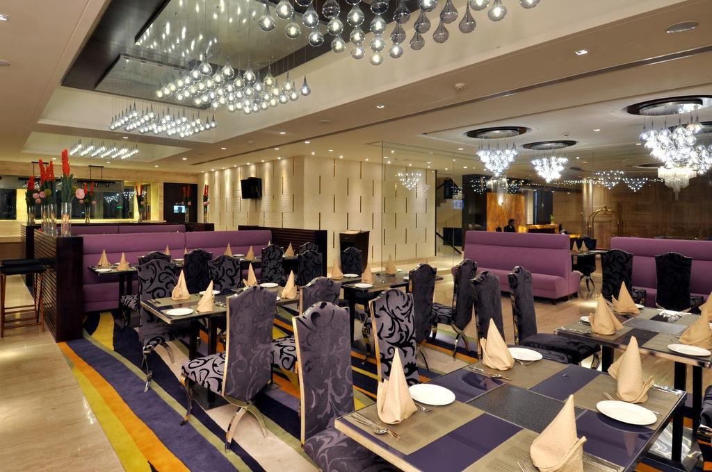 פנצ'קולה The Cove Hotel מראה חיצוני תמונה